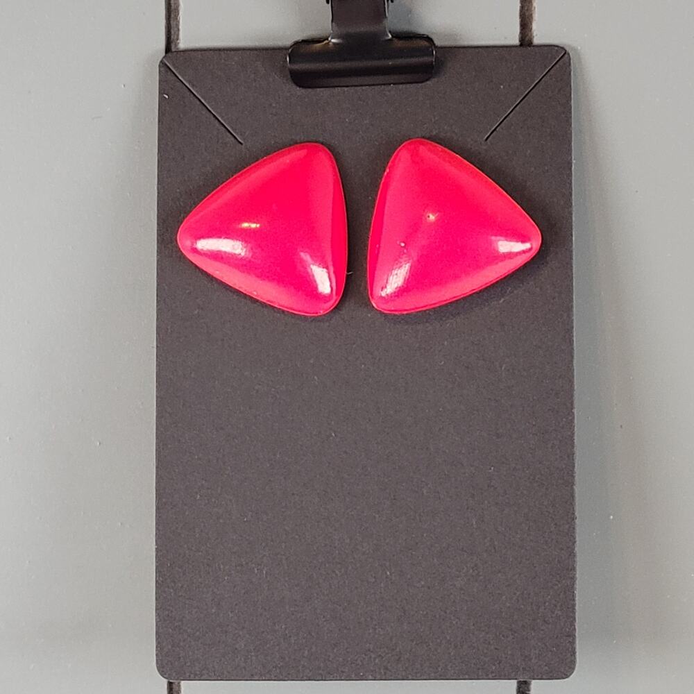 Retro Bright Red Triangle Stud Earrings Pierced Plastic 0.93" 80s Style Gift Bag